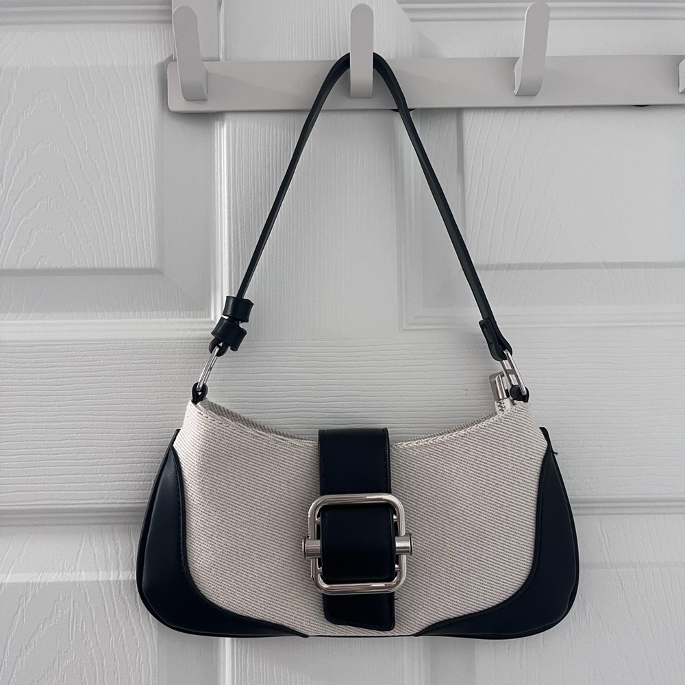 Stylish Black and White Women's Bag